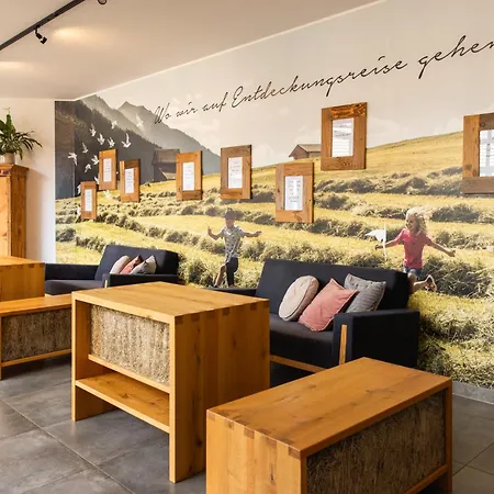 Hotell Almfamilyhotel Scherer 4*