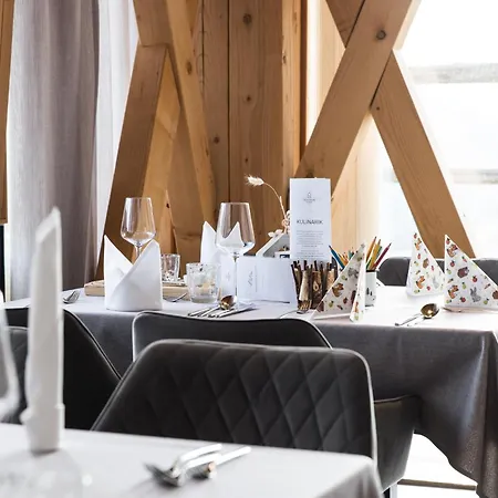 Almfamilyhotel Scherer Hotell