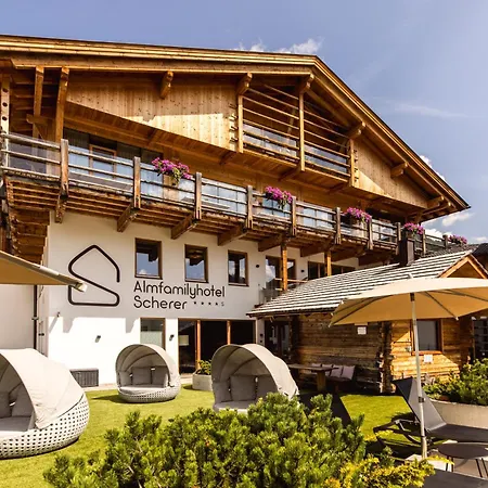 Hotell Almfamilyhotel Scherer