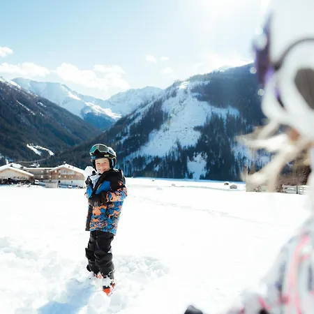 Almfamilyhotel Scherer 4*