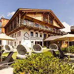 Almfamilyhotel Scherer Hotell
