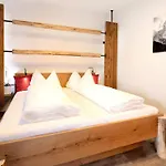 Hotell Almfamilyhotel Scherer Obertilliach